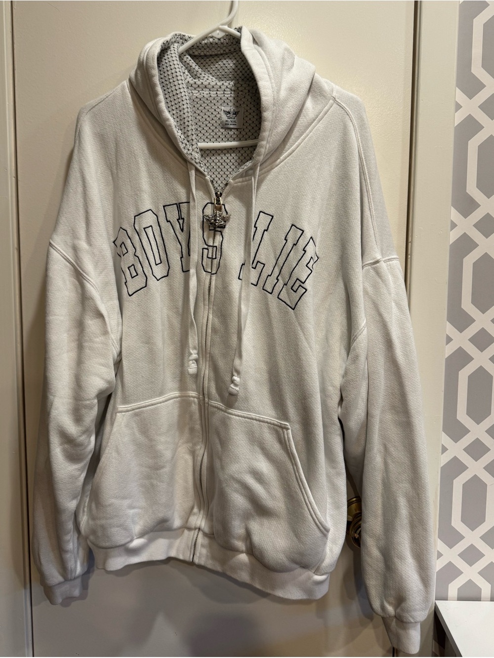 XL/2XL Boys Lie White Boardwalk Harley Hoodie with Graphic Heart on back
